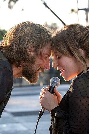 NACE UNA ESTRELLA / A STAR IS BORN