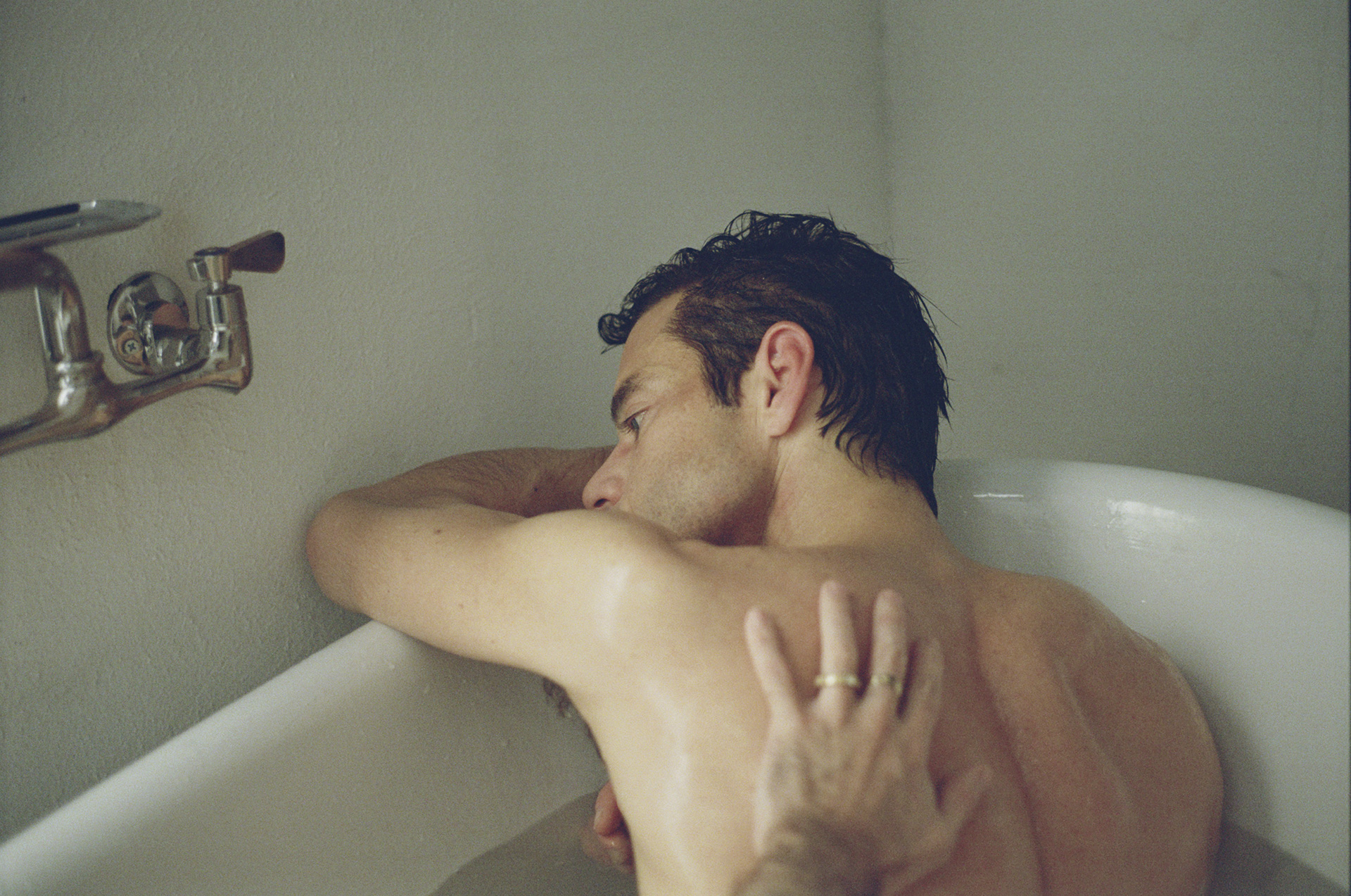 img_dgal_6aa4370f71c78THE_MAN_I_LOVE_Still1.jpg